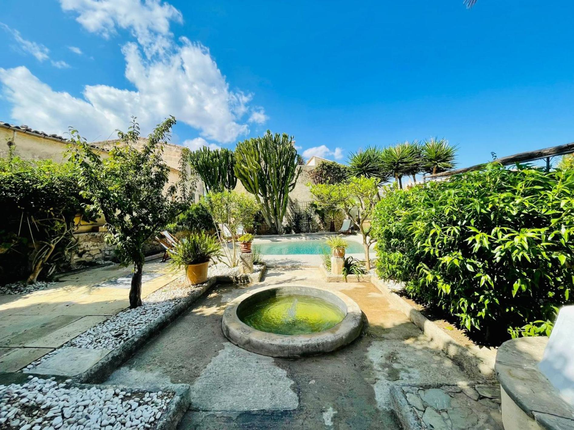 León de Sineu Sineu (Mallorca) Exterior foto